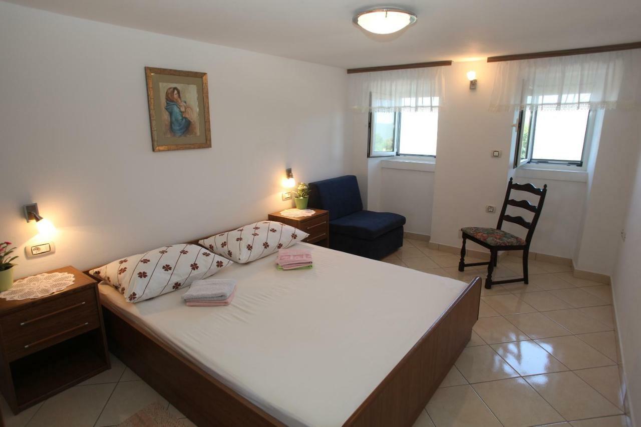 Accommodation Lily Vrana  Habitación foto